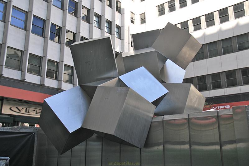 Monumento Reflexiones - Los Cubos
