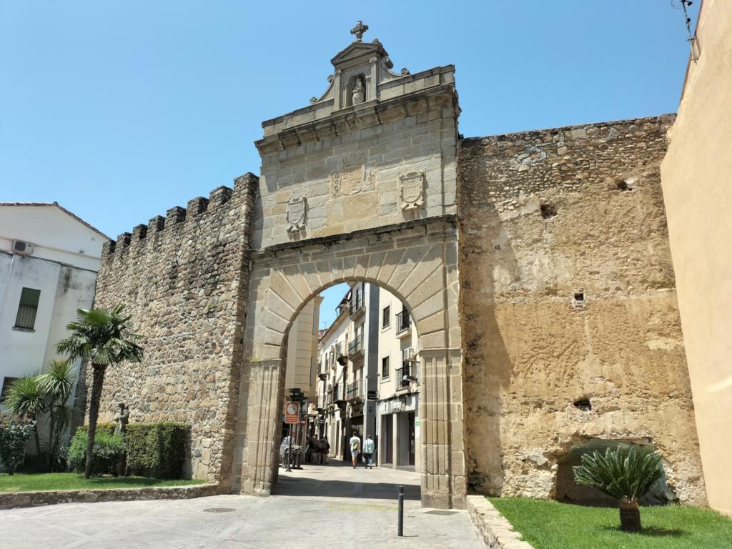 Puerta del Sol, Plasencia