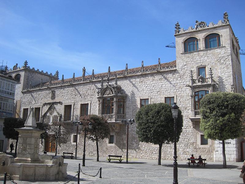 Casa del Cordón, Burgos