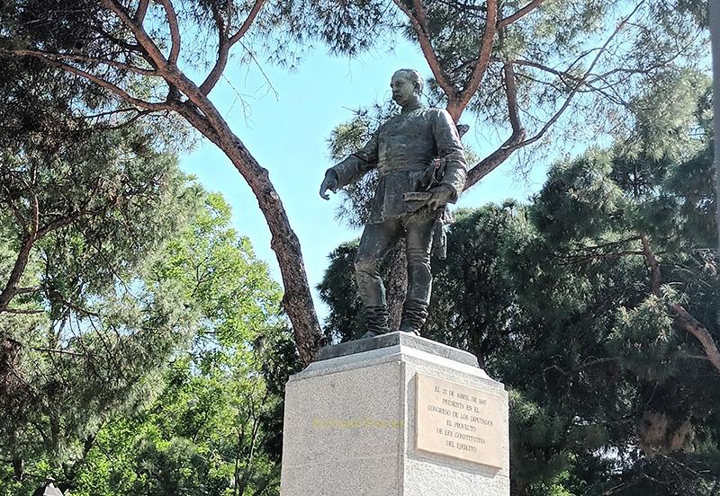 Monumento al general Cassola, Parque del Oeste, Madrid