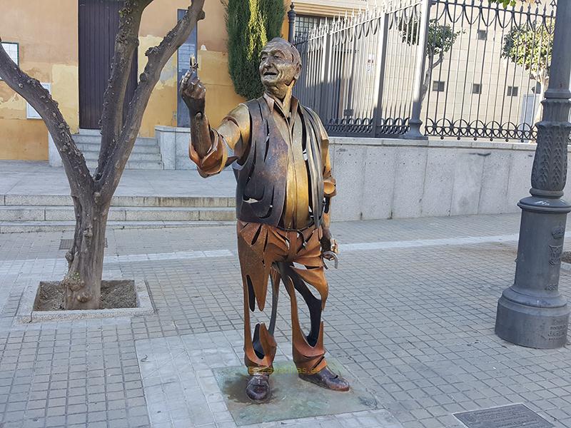Escultura Darbón, Moguer