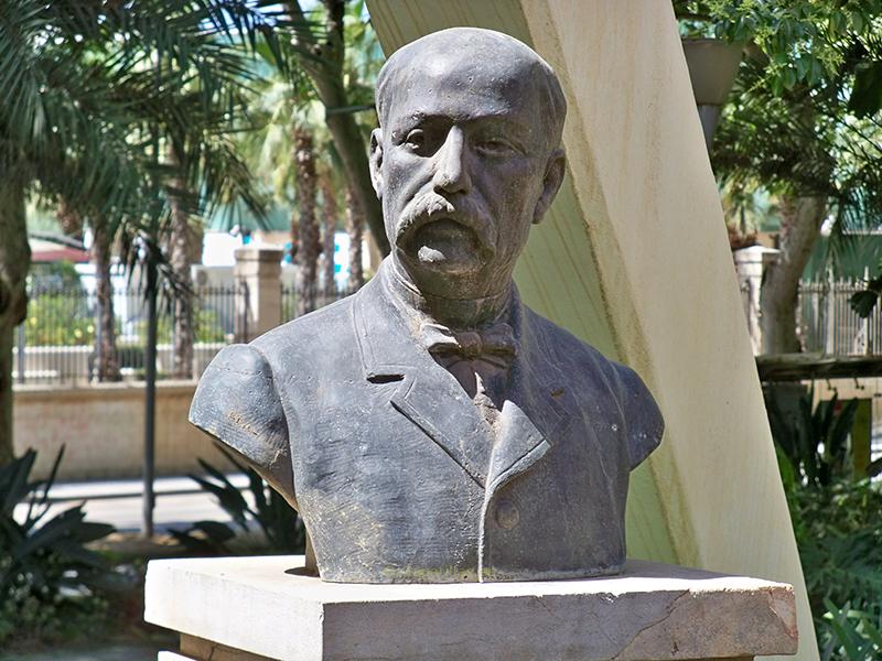 Monumento a Eduardo Ocón Rivas, Málaga