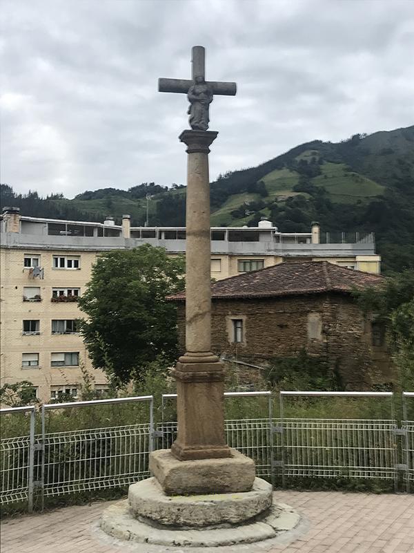 Crucero y Casa torre de Urki, Éibar, Guipúzcoa