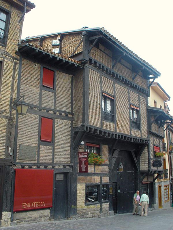 El Portalón, Vitoria