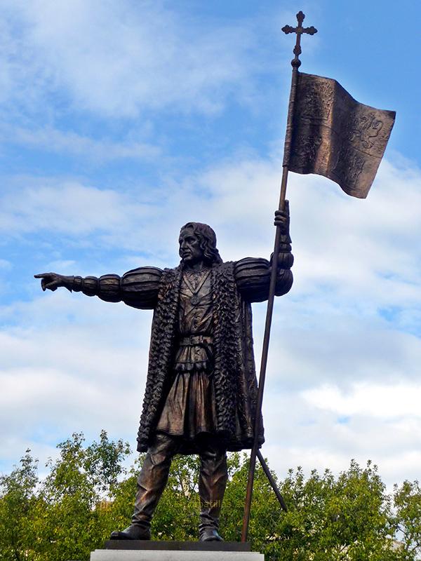 Estatua Cristóbal Colón, Huelva