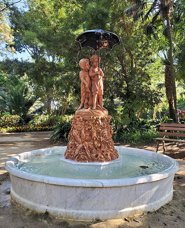 Fuente de los niños del paraguas, Cádiz