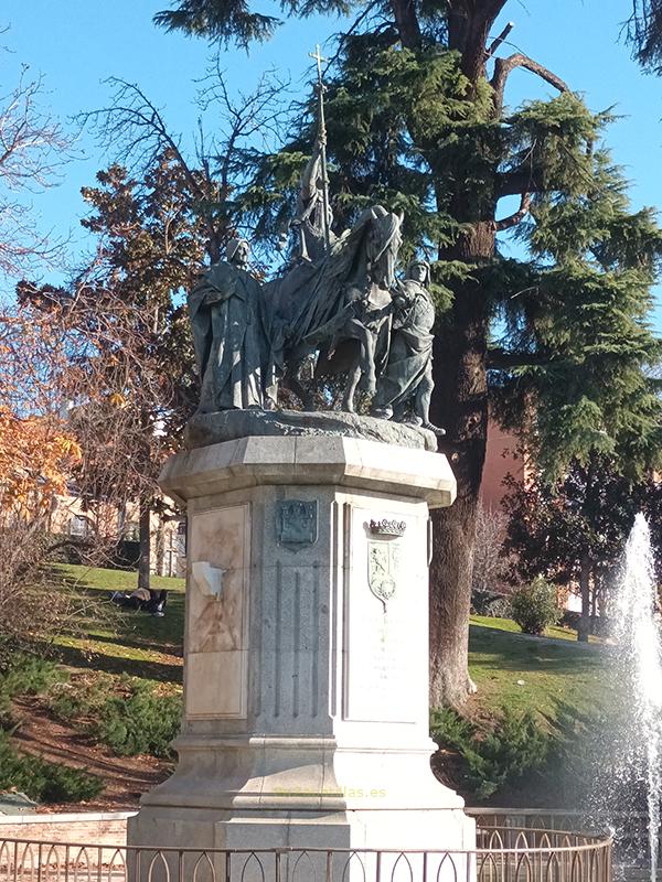 Monumento a Isabel la Católica, Madrid
