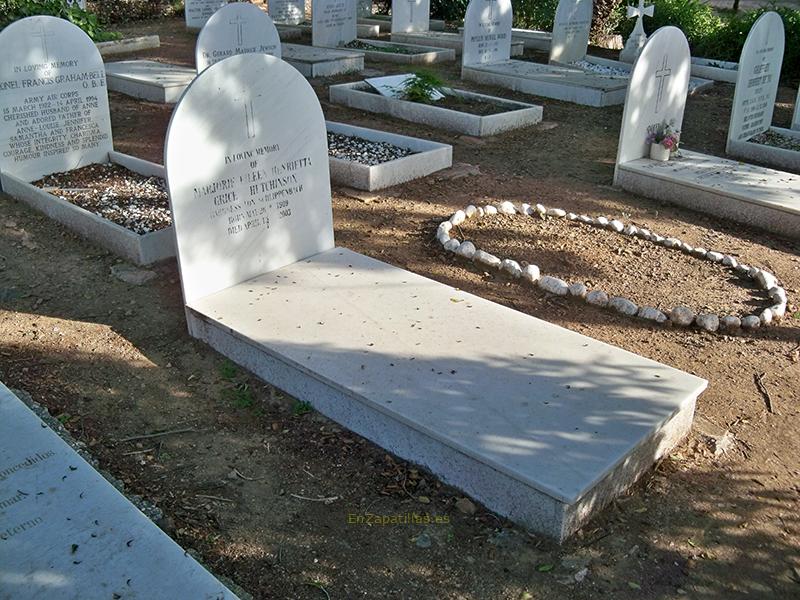 Tumba de Marjorie Grice-Hutchinson, Málaga