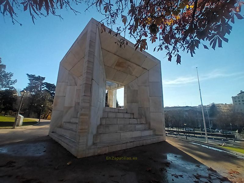 Monumento a la constitución de 1978, Madrid