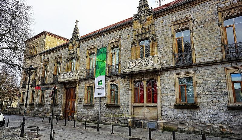 Palacio de Montehermoso, Vitoria