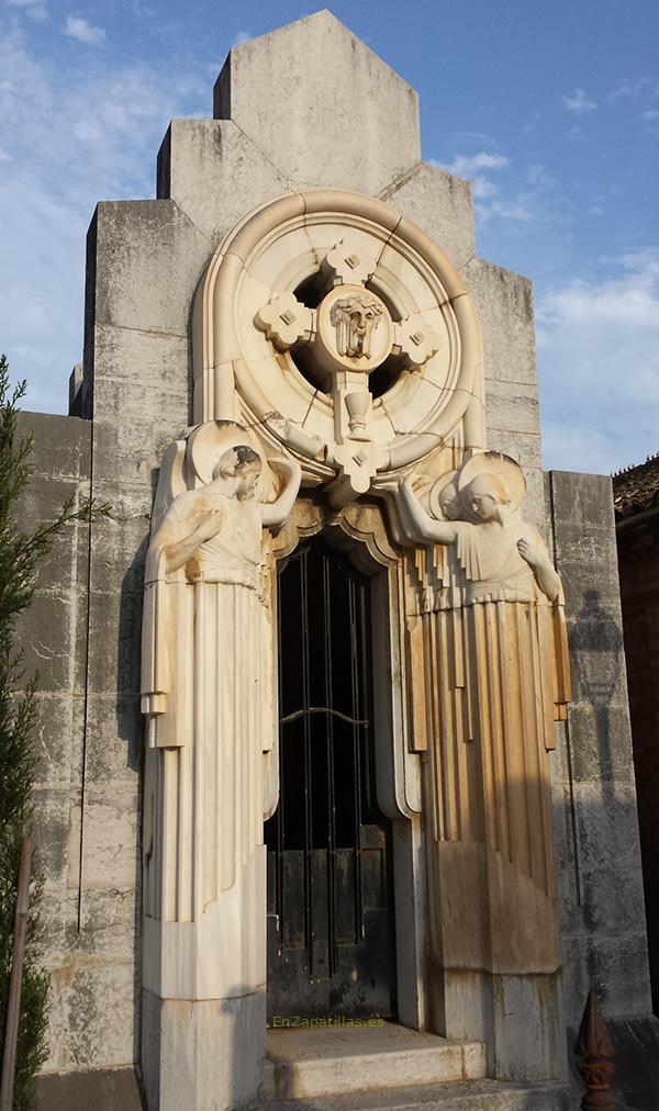 Panteón Félix Sáenz Calvo, Cementerio San Miguel, Málaga