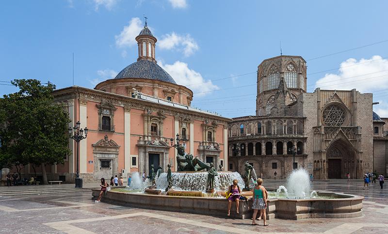 Plaza de la Virgen, Valencia