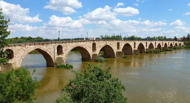 Puente de Piedra, Zamora
