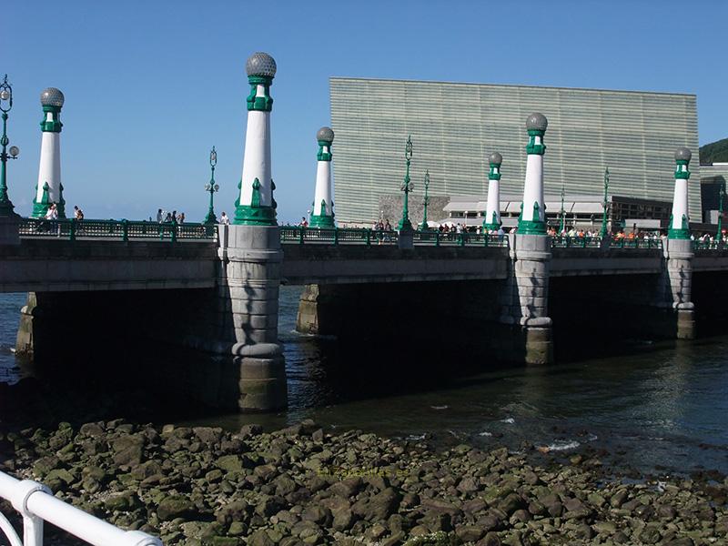 Puente de la Zurriola, San Sebastián