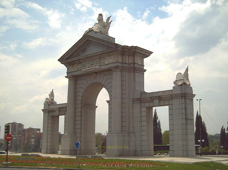 Puerta de San Vicente, Madrid