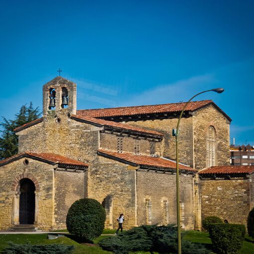 San Julián de los Prados