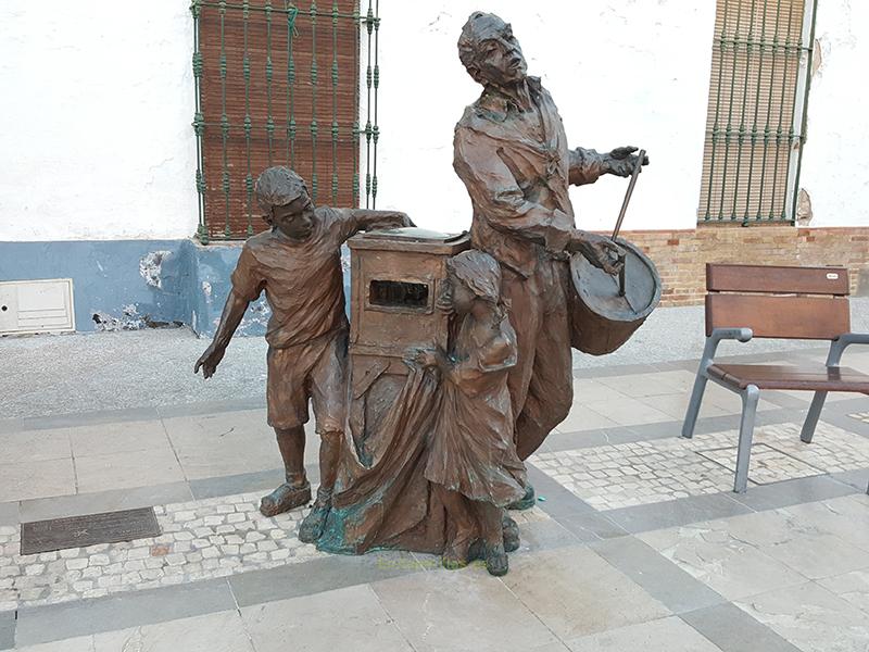 Escultura El tío de las vistas, Moguer