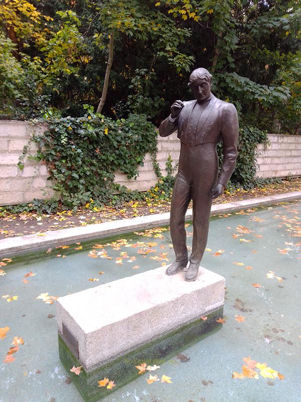 Monumento al bailarín Vicente Escudero