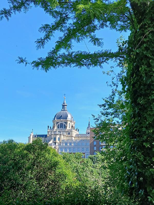Vistas a la Catedral de la Almudena, Madrid