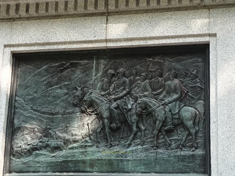 Relieve del paso de los Andes, Monumento a José de San Martín, Parque del Oeste, Madrid