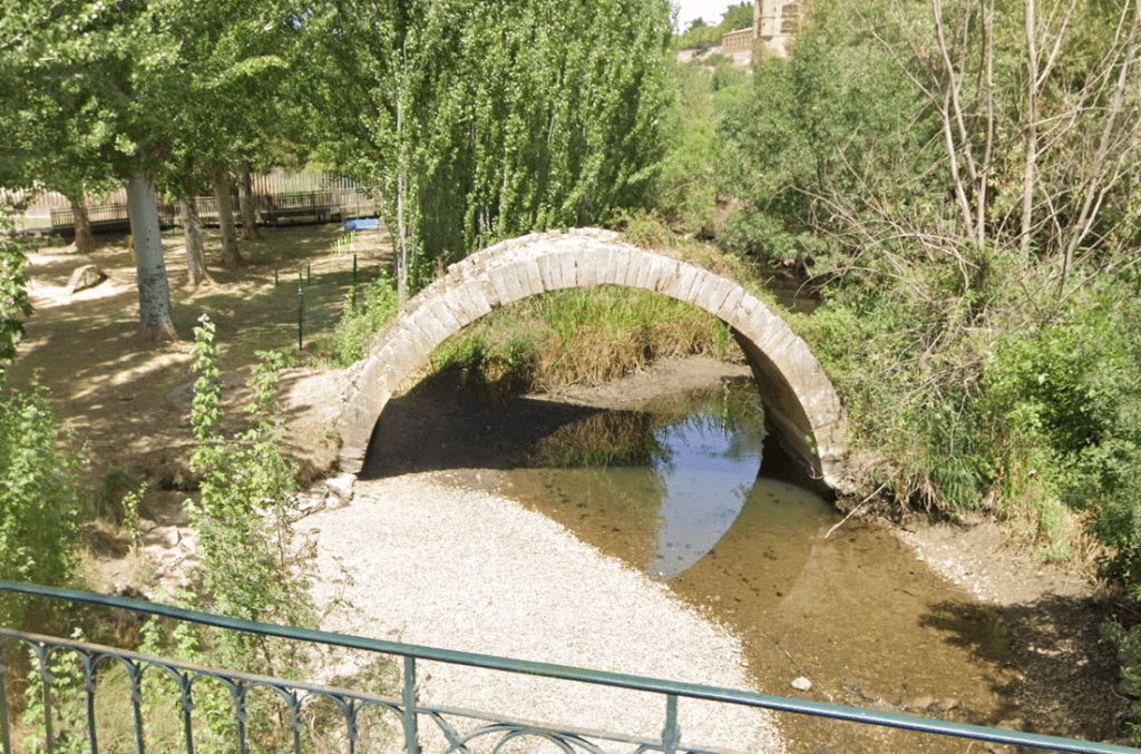 Puente del Jardín, Parque de Entrecaños, Benavente