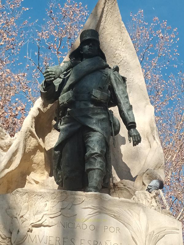 Monumento al Cabo Noval, Madrid