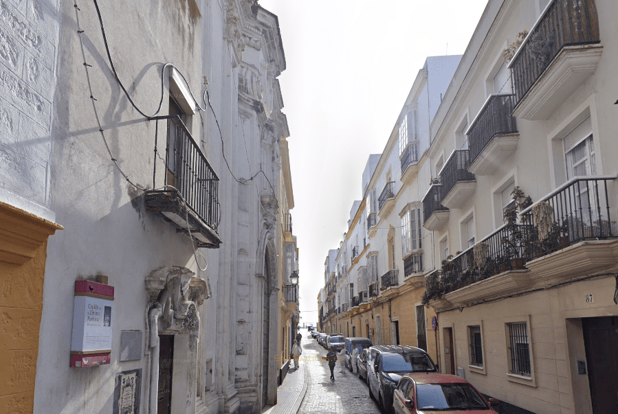 Fachada de la Iglesia de la Pastora, calle Sagasta, Cádiz
