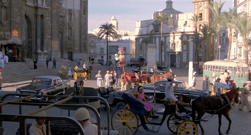 Escena de la película Cuba en la Plaza de la Catedral de Cádiz