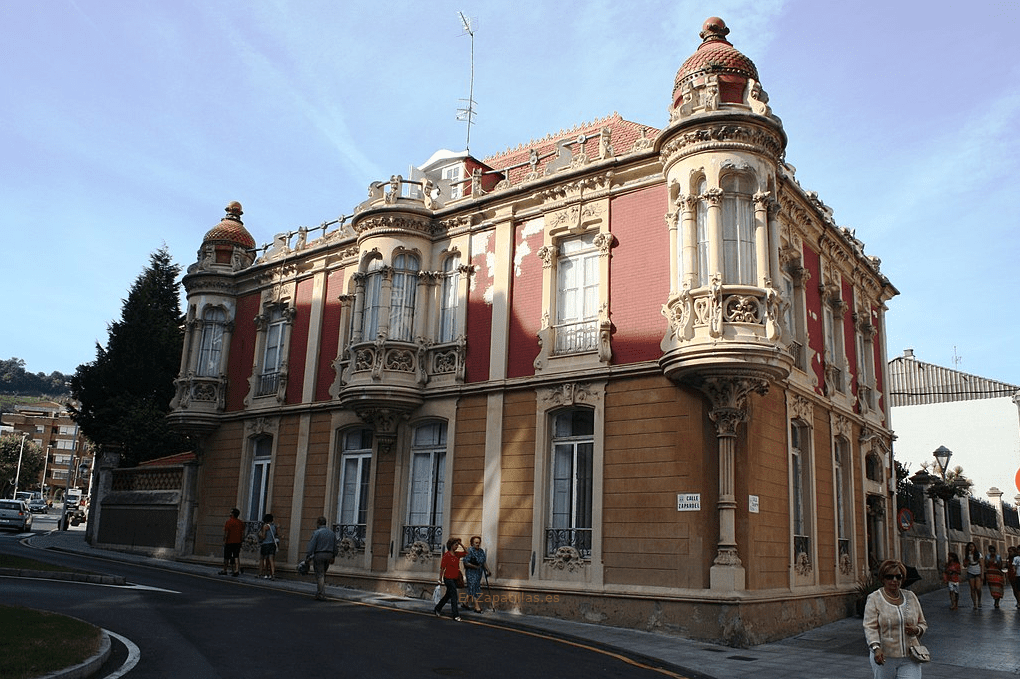 Casa Mmori, Luanco