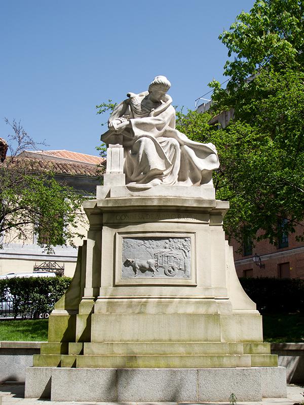 Monumento a Emilia Pardo Bazán, Madrid
