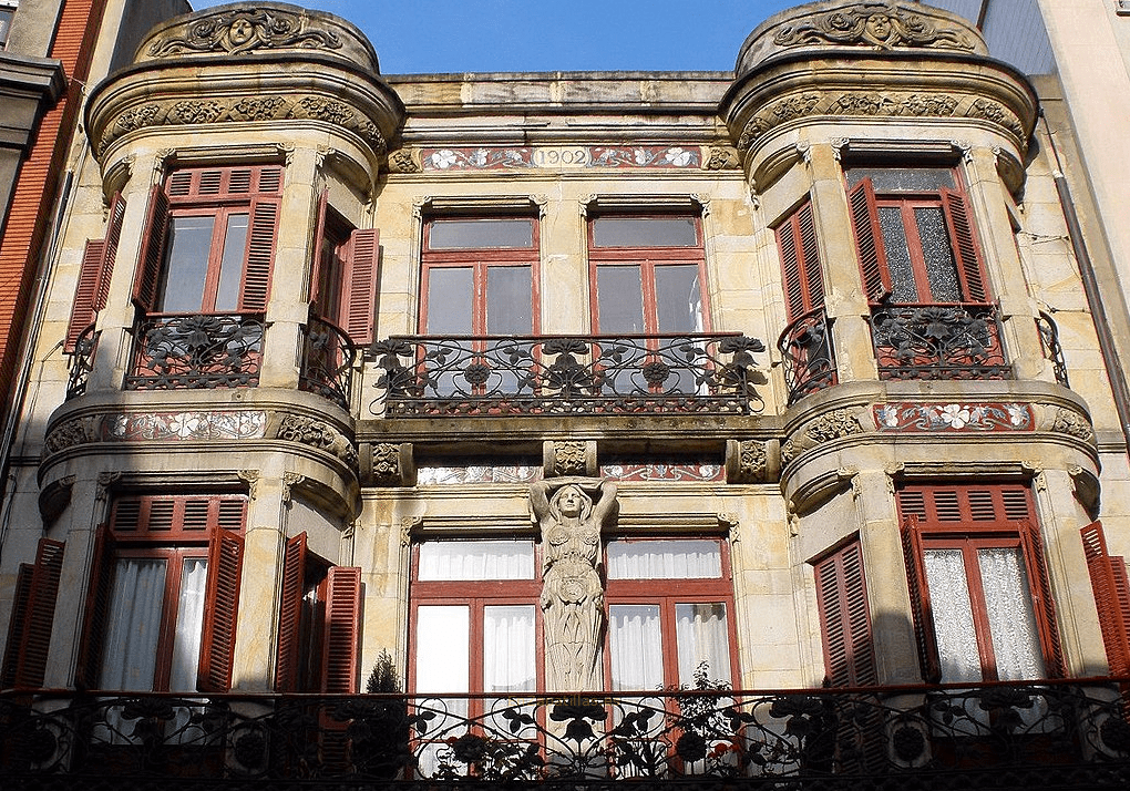Edificio calle Cabrales 43 de Gijón