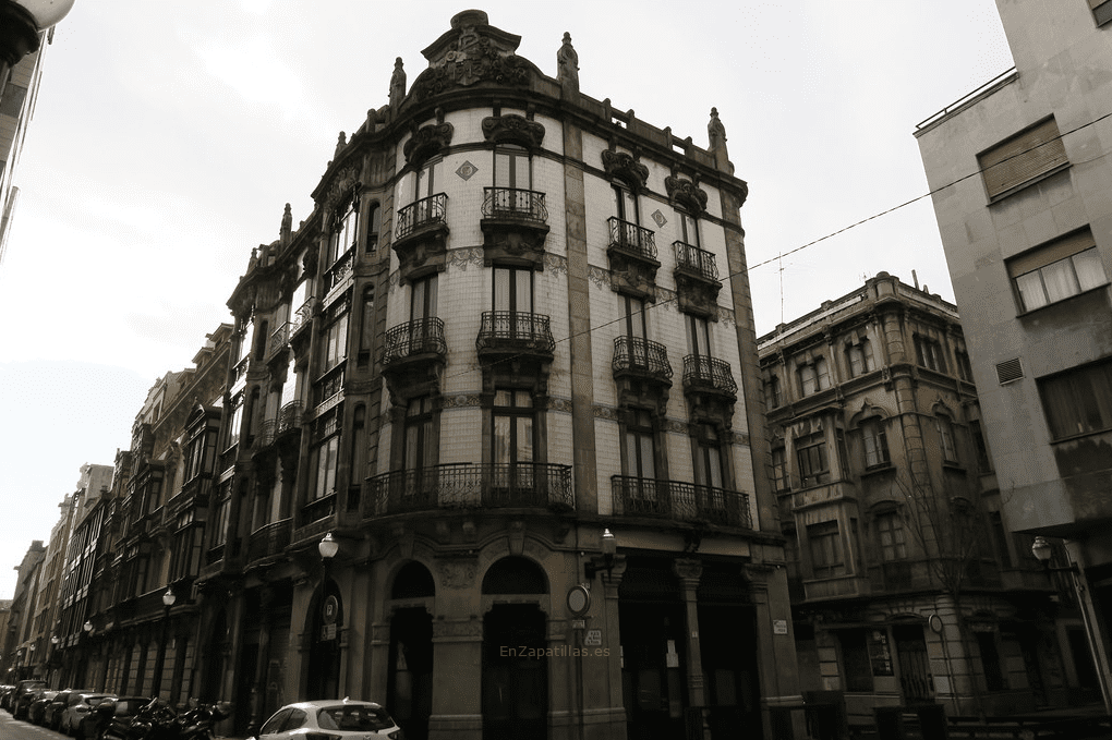 Edificio Calle Instituto 16 de Gijón