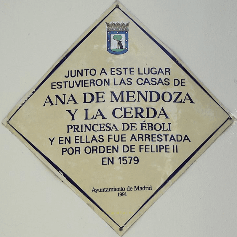 Placa en el lugar donde estuvo el palacio de la Princesa de Éboli