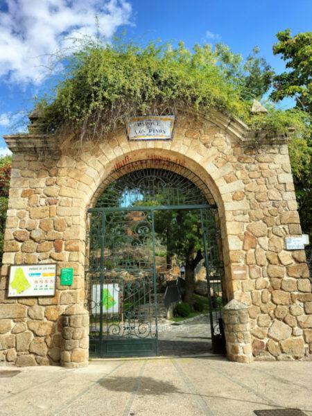 Puerta del Parque de Los Pinos, Plasencia