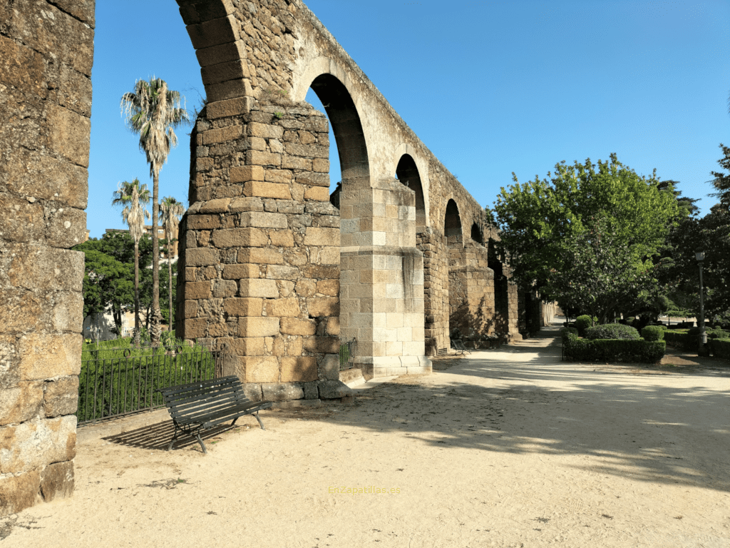 Acueducto de Plasencia