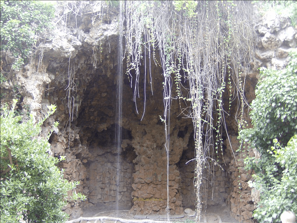 Gruta y cascada del parque Campo Grande de Valladolid